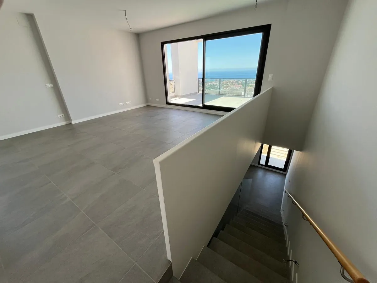 36b80e4b-68a2-49c3-8507-dd1b06ac10d9