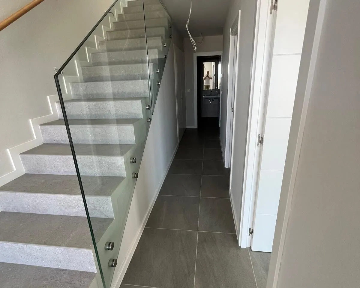 d1275df5-b773-480a-bc19-3188af648375