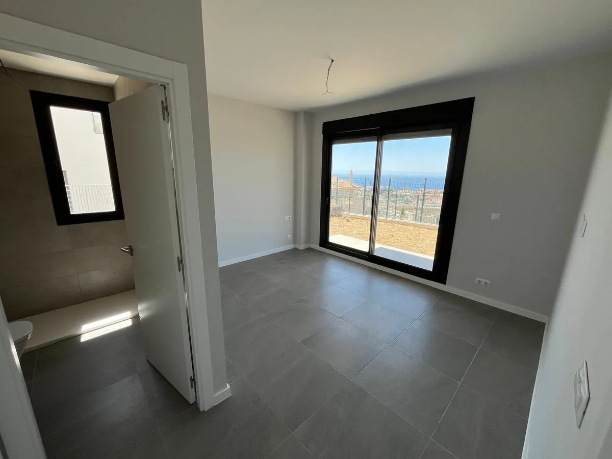 f9f0f591-974a-47a7-a1a8-0cc0f97492d0