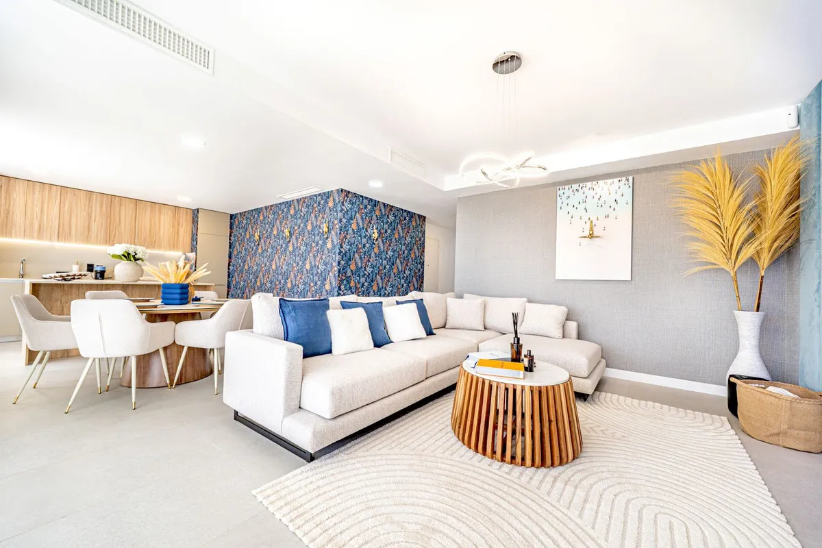 6118fb9b-9234-46ed-8d16-bf2ee5e1605c