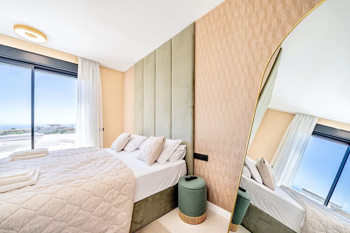 cc114dfe-98f0-4858-ad22-422614688a50