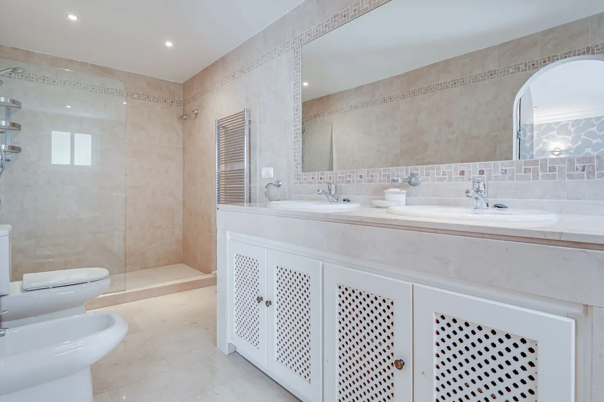 0b20b0a3-15d6-4896-9865-6229788a327a