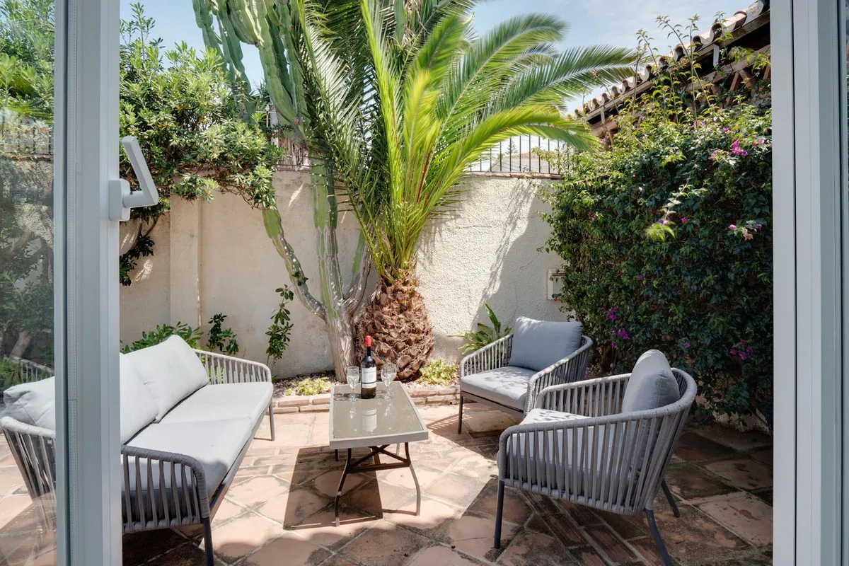 69f45219-f10e-4d5b-b6cb-962bf73e827b