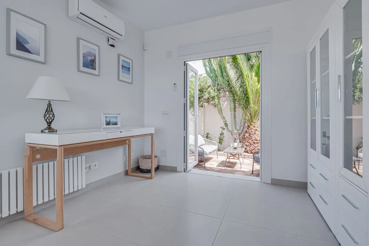 a07fe794-76b4-414a-aa1c-9eb2c5385e2a