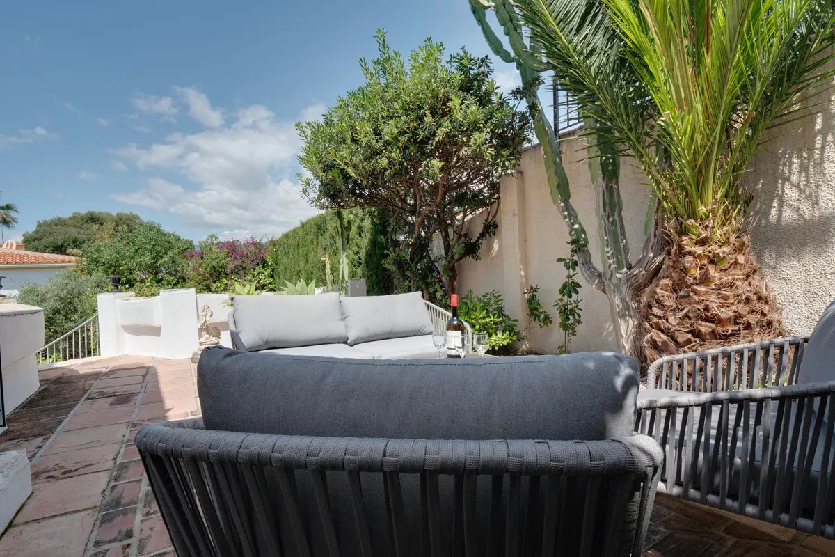 f08e6be9-7943-4361-99b4-f9bb5db74c57