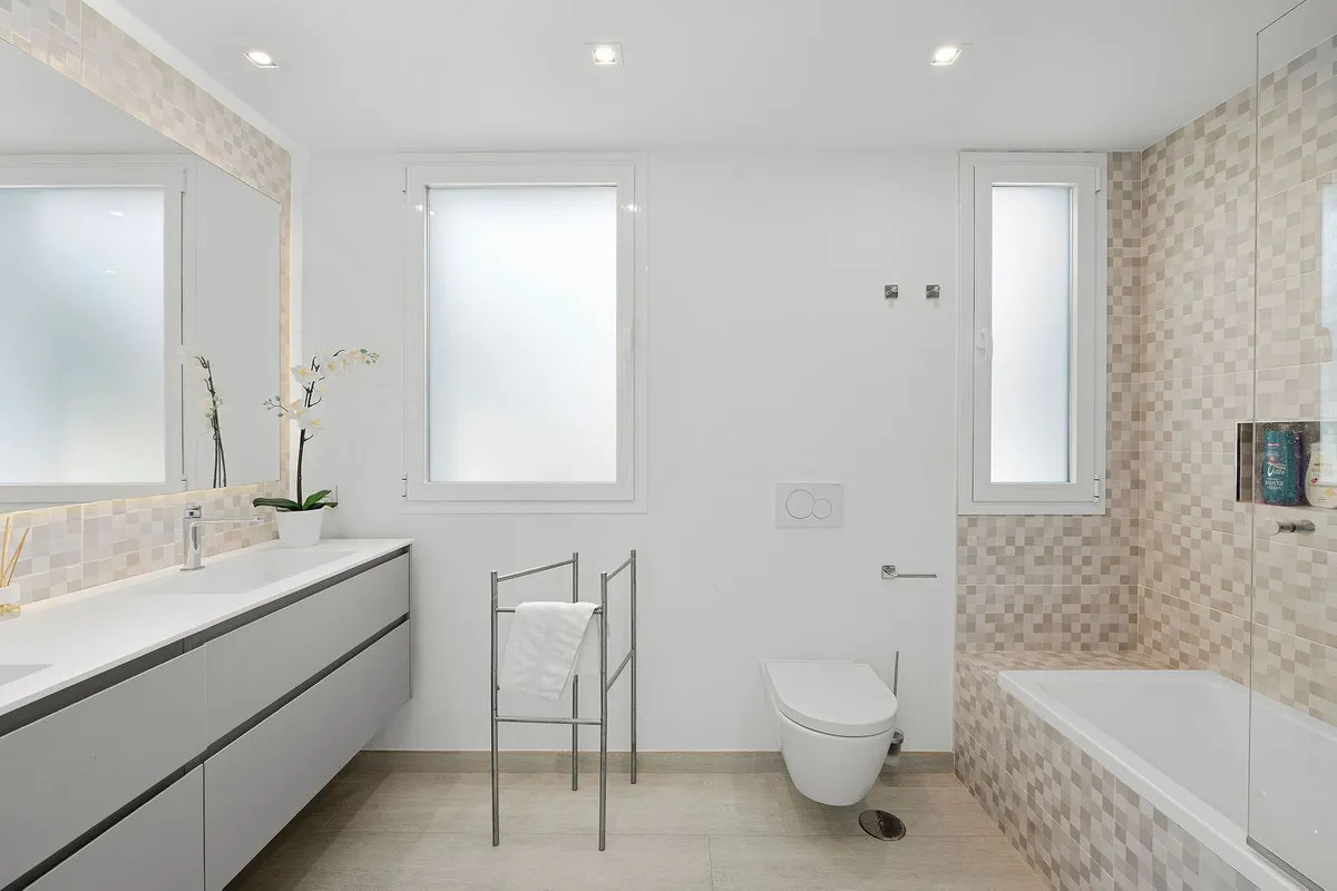 3c771ecb-7755-4f9f-8704-92eb29a0e44b