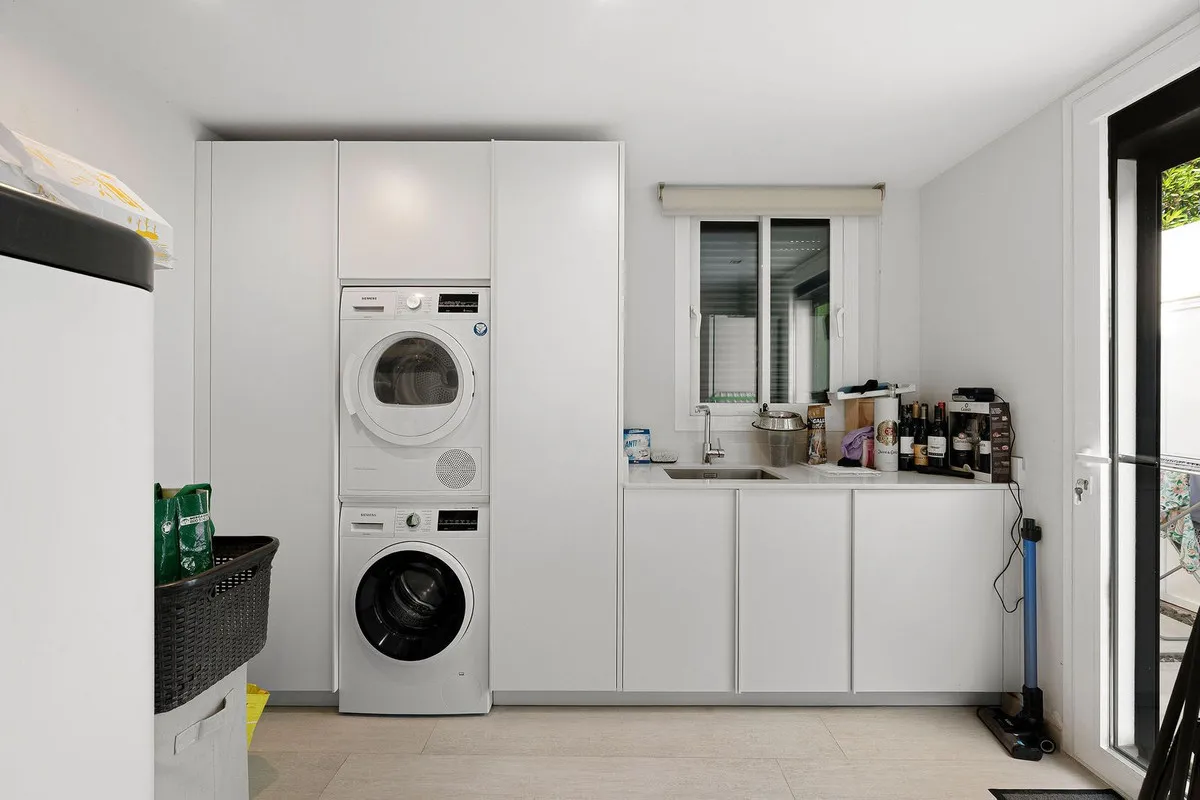 cbcfa031-7bfe-4da6-a5b0-002fc3c9f2d5