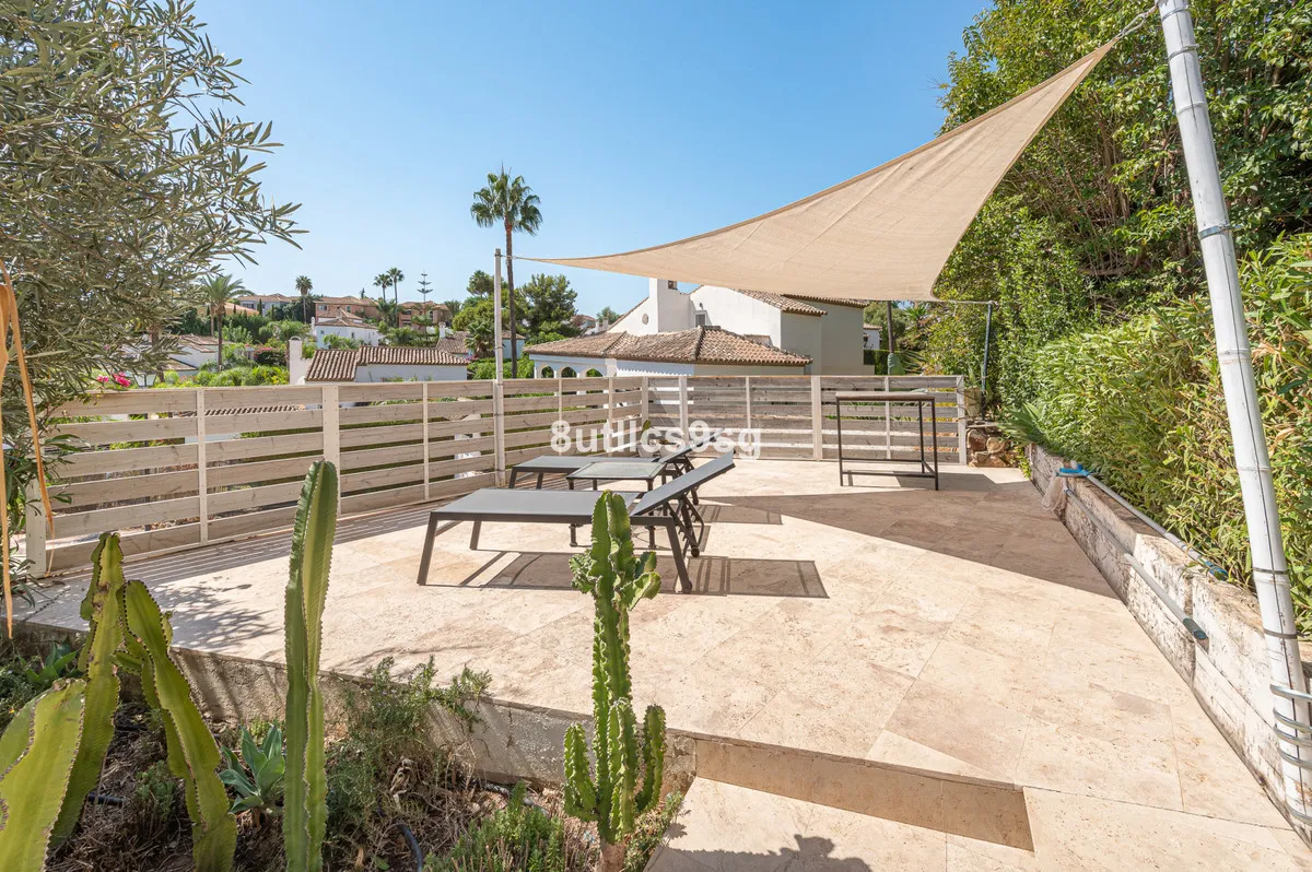 1a01b41b-88f3-4053-8d66-188d917c6d00