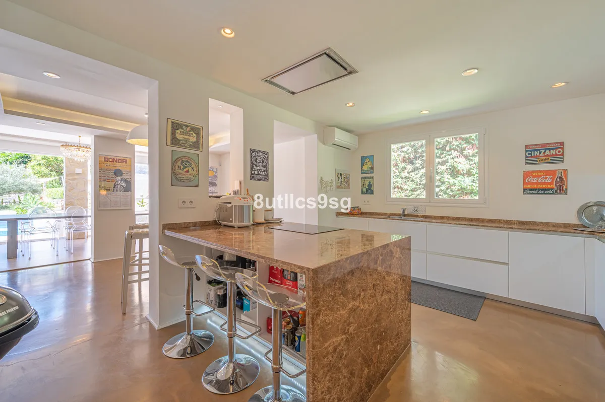 28c5c406-6d80-43a5-93ca-7557979b403c