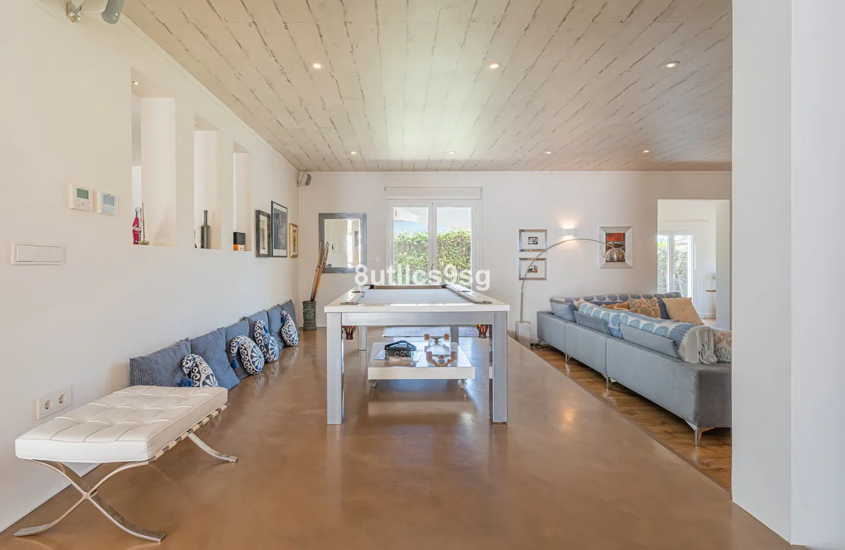 3f43bb40-9153-4be2-a3b3-774cb6b3d6c3