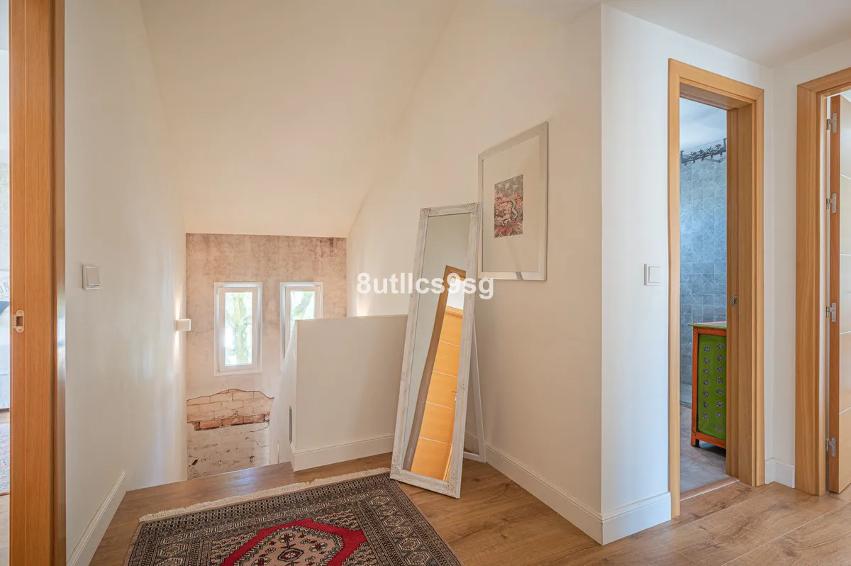 9656d3f8-aebe-4f53-a011-9027b2e030a1