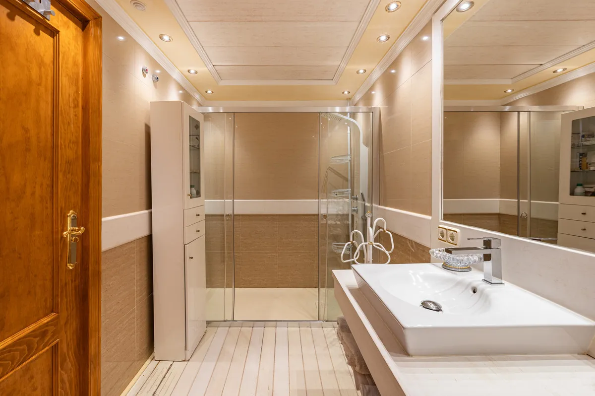 7d64461c-126f-4008-bccc-4db820209dd5