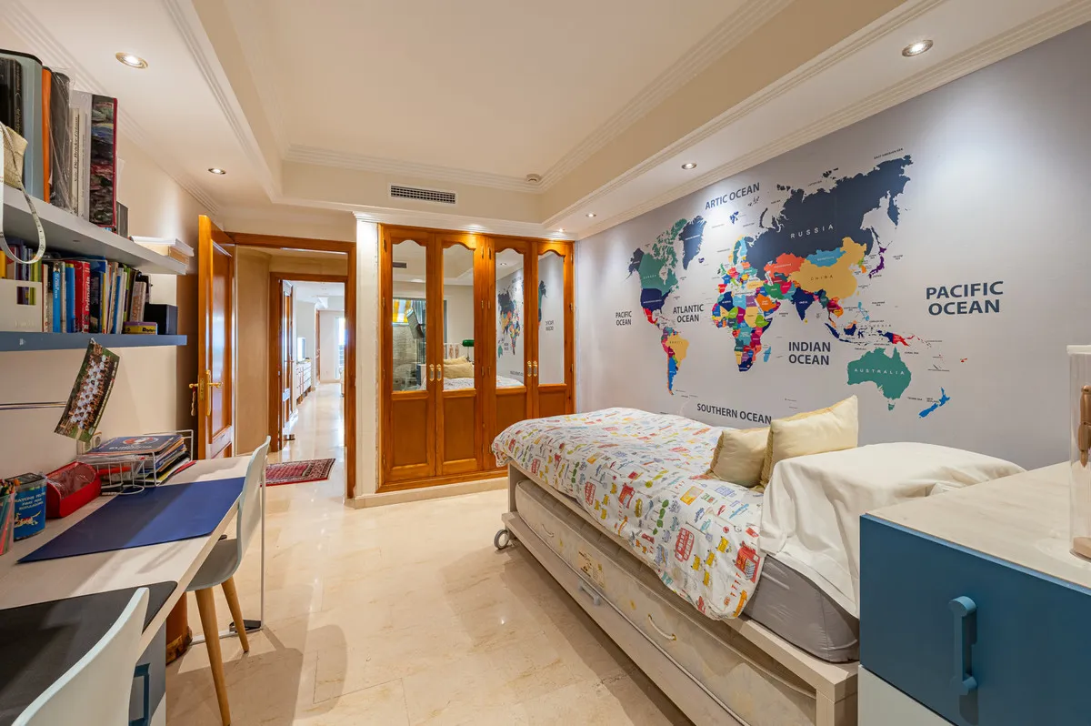 d69f5b2a-e232-4f1d-85be-2e66fdaaf907