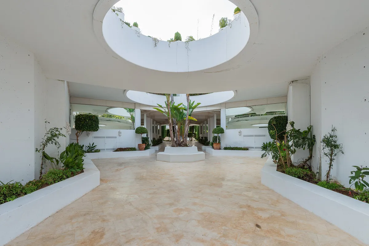 f1a7a4b2-f1a8-47ca-838d-5d9adf33b8dc