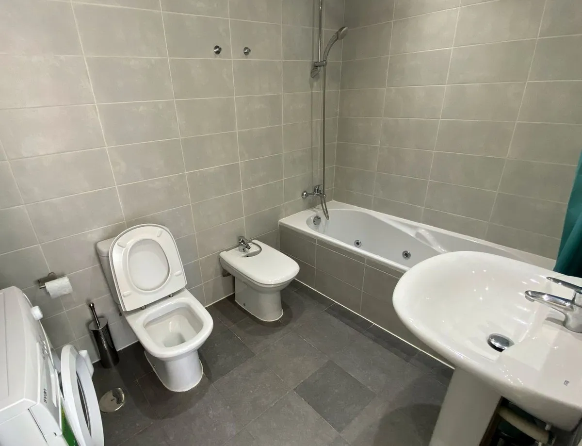 0fff6ee2-9684-4576-a280-17b62baf3488