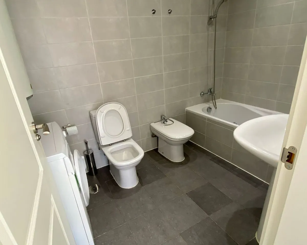 a4ca96db-80fe-4b43-80af-4d8dfe2ef759