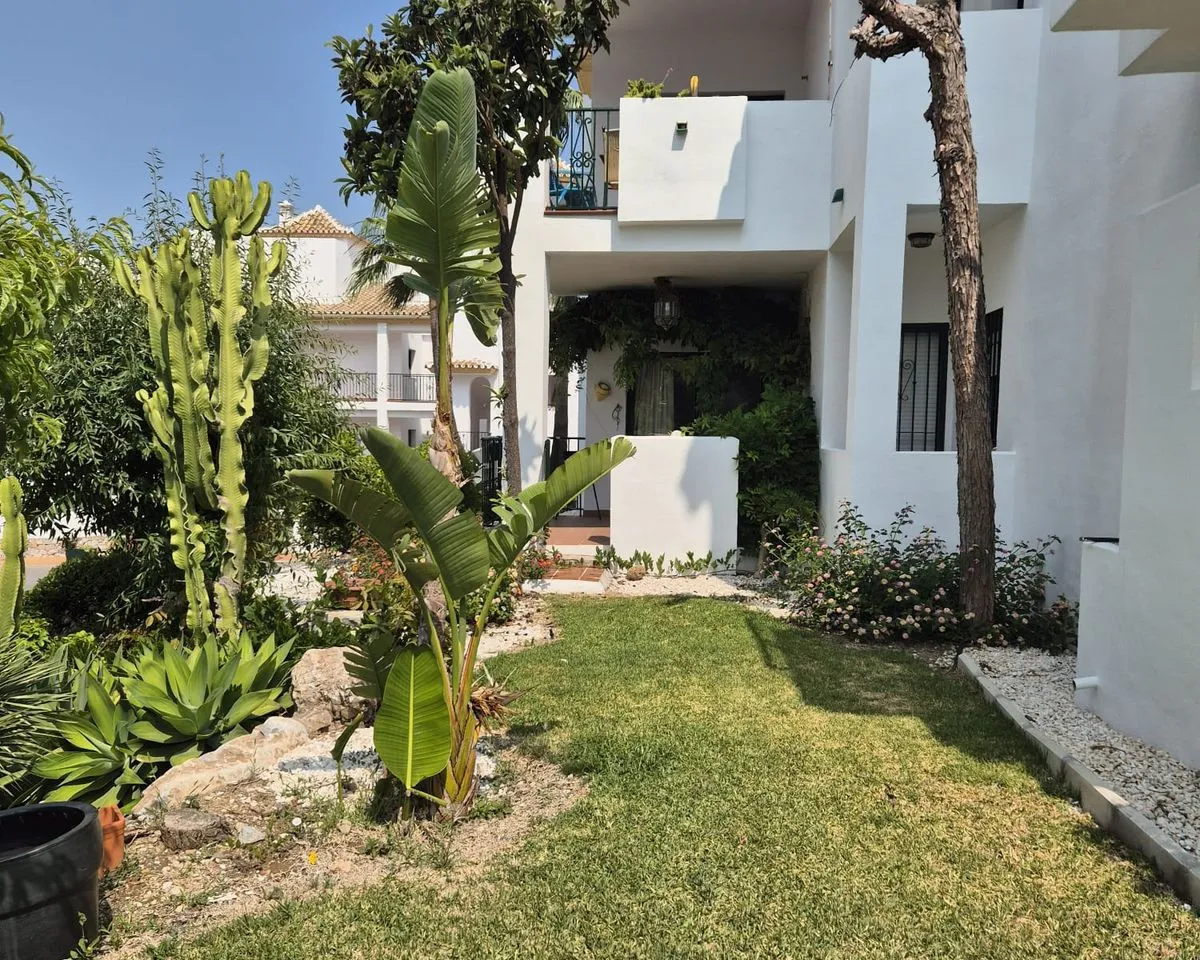 08ef9ac8-e1d7-4a0e-9aab-0f81fc44555f