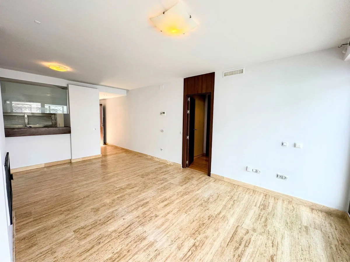 f0b55b34-507a-4204-af83-53f4e59e9b73