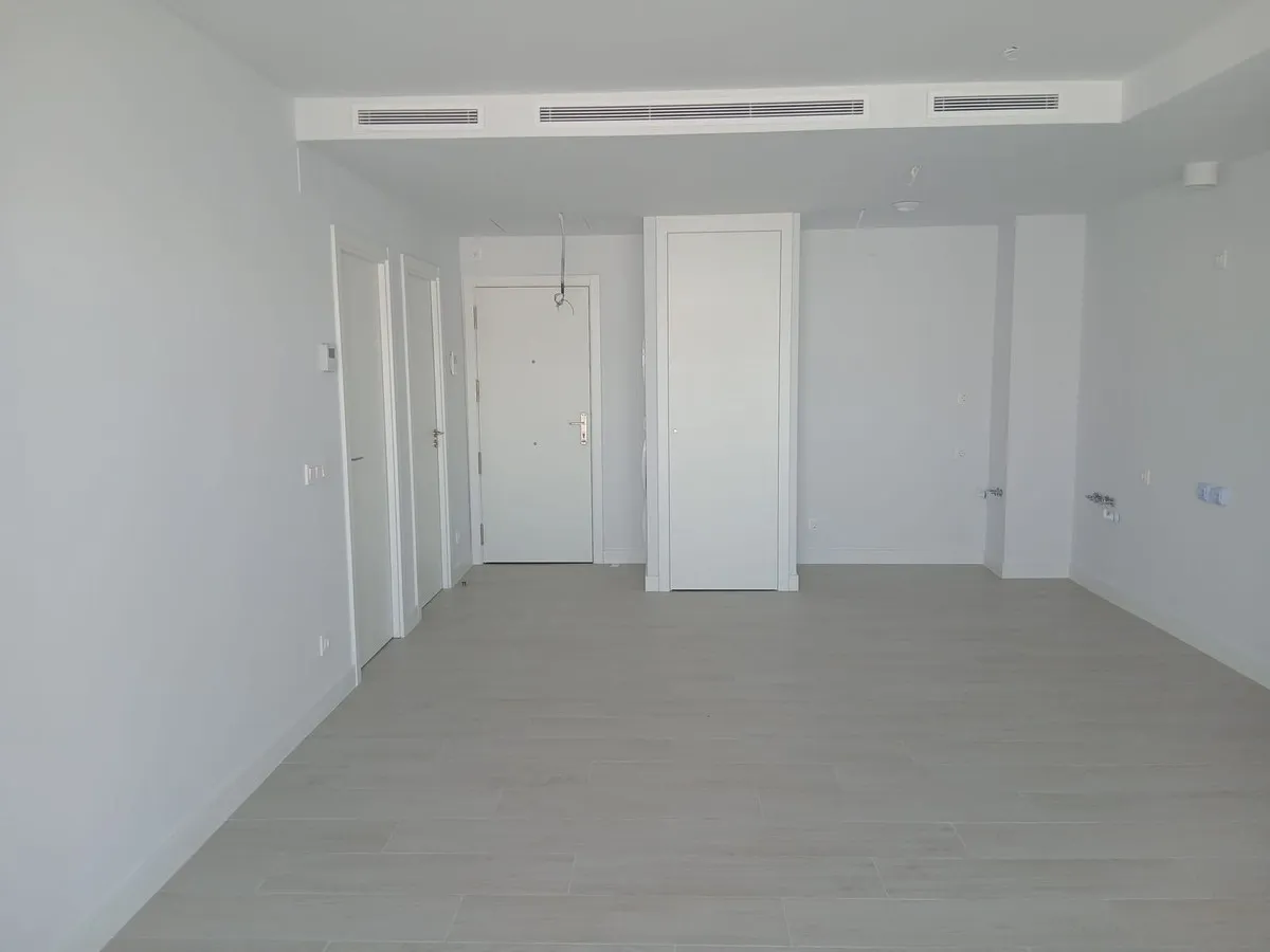 d41dc8cb-8aba-4dcb-beb7-68ff5d15d39c