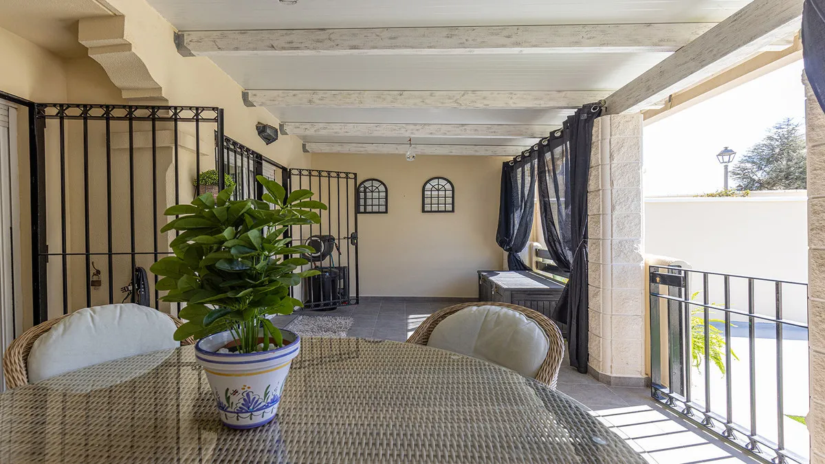 388772db-7652-4c45-8a89-1347731b1ed0