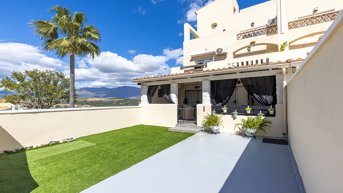 affea4b9-0ffd-4c87-9f33-79462611a040