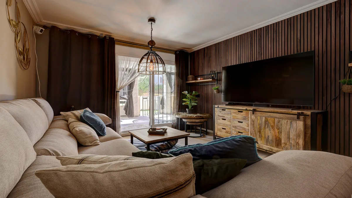 b02e8b0d-f3e5-4690-9b8c-c02c1de1e05d