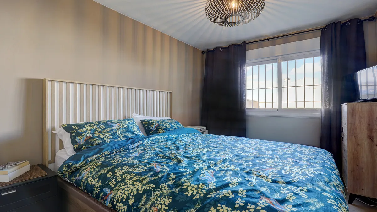 e6f9360e-a76c-496c-99cb-8a1aad659c53