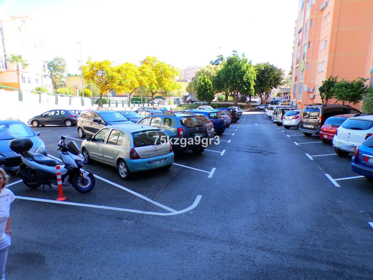 b381838e-6d7d-4281-b177-f4e005123ca7