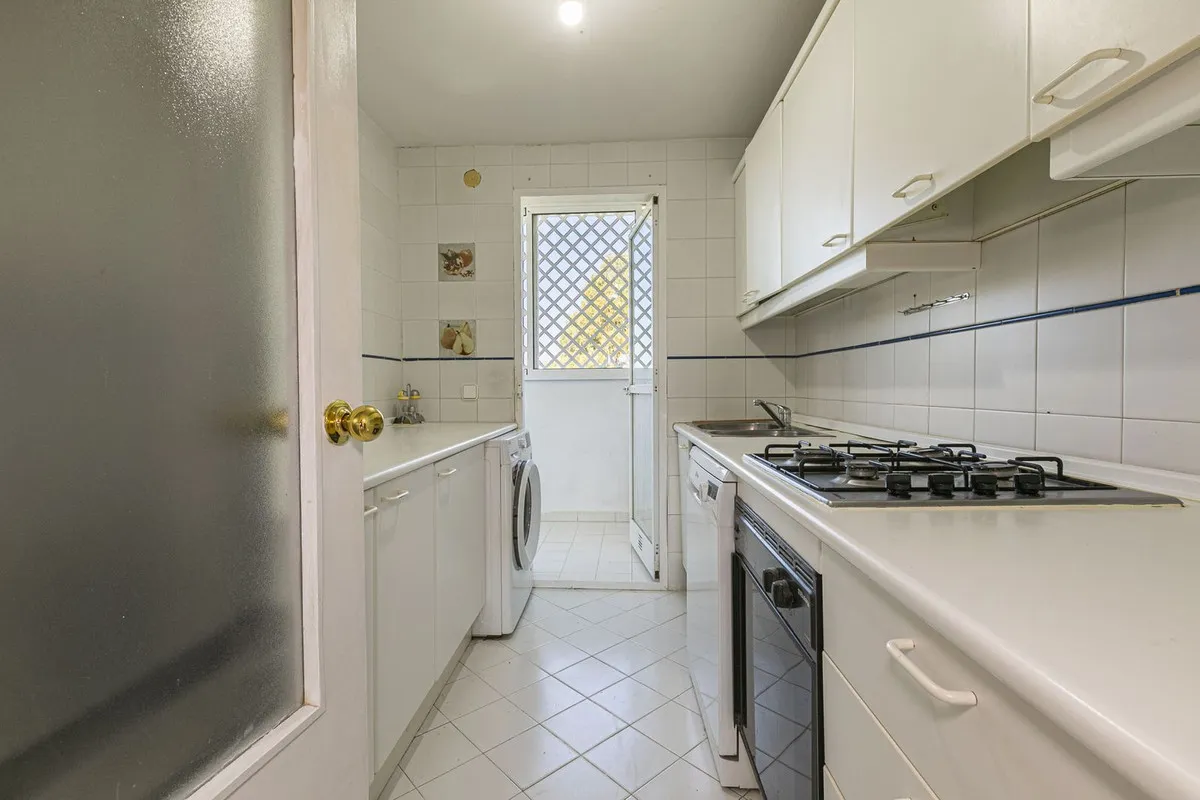 50256afa-616b-4bc0-a3b4-82b0085be6c0