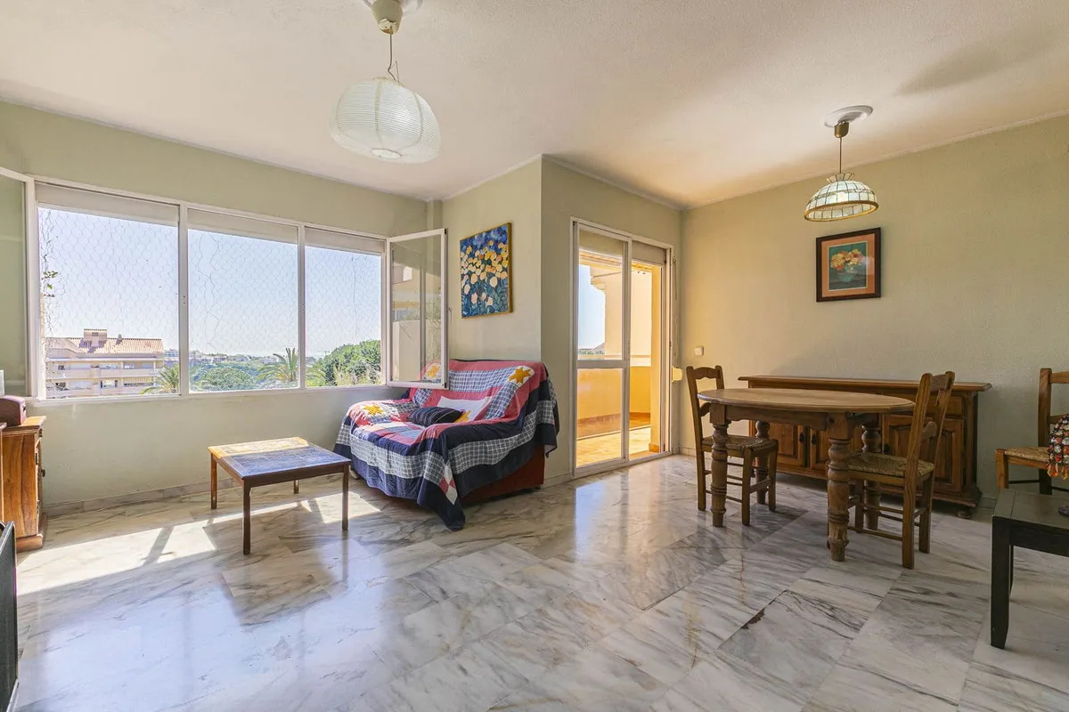 62f0fe6e-e35d-4220-9eb5-c8a4e6d67fb9