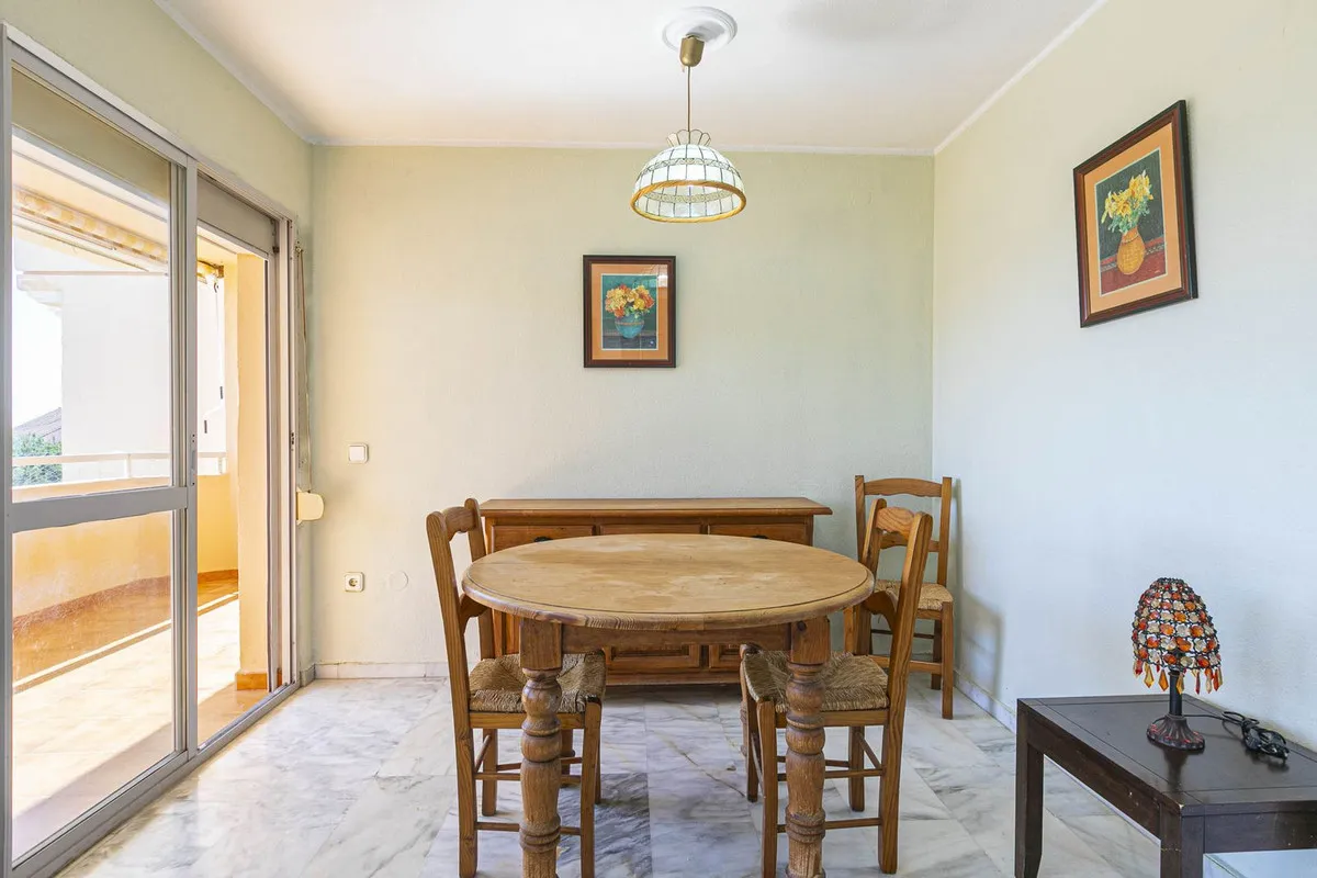 b9945e0e-a40b-45b2-9b51-a1473459e671