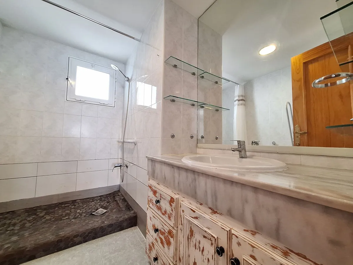 8f0f654f-c264-4bb2-9a65-685a348b72bf