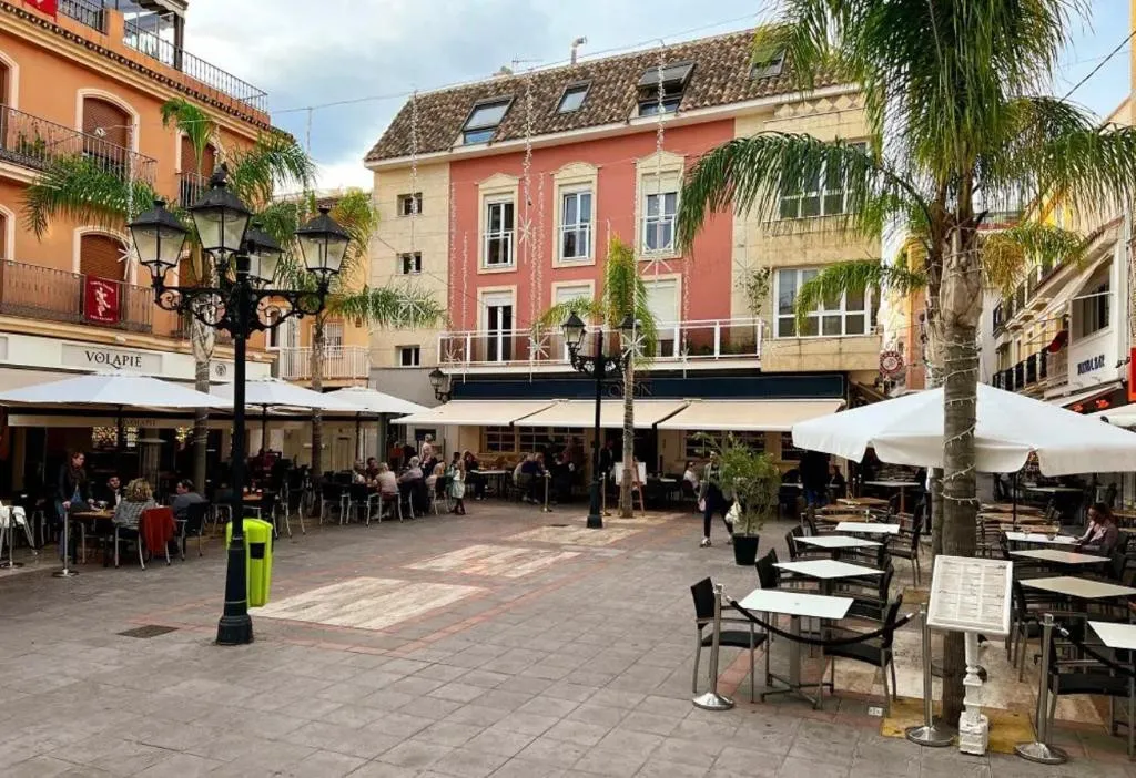 0d956711-ef1c-44c6-9762-7b2642aa8bdf