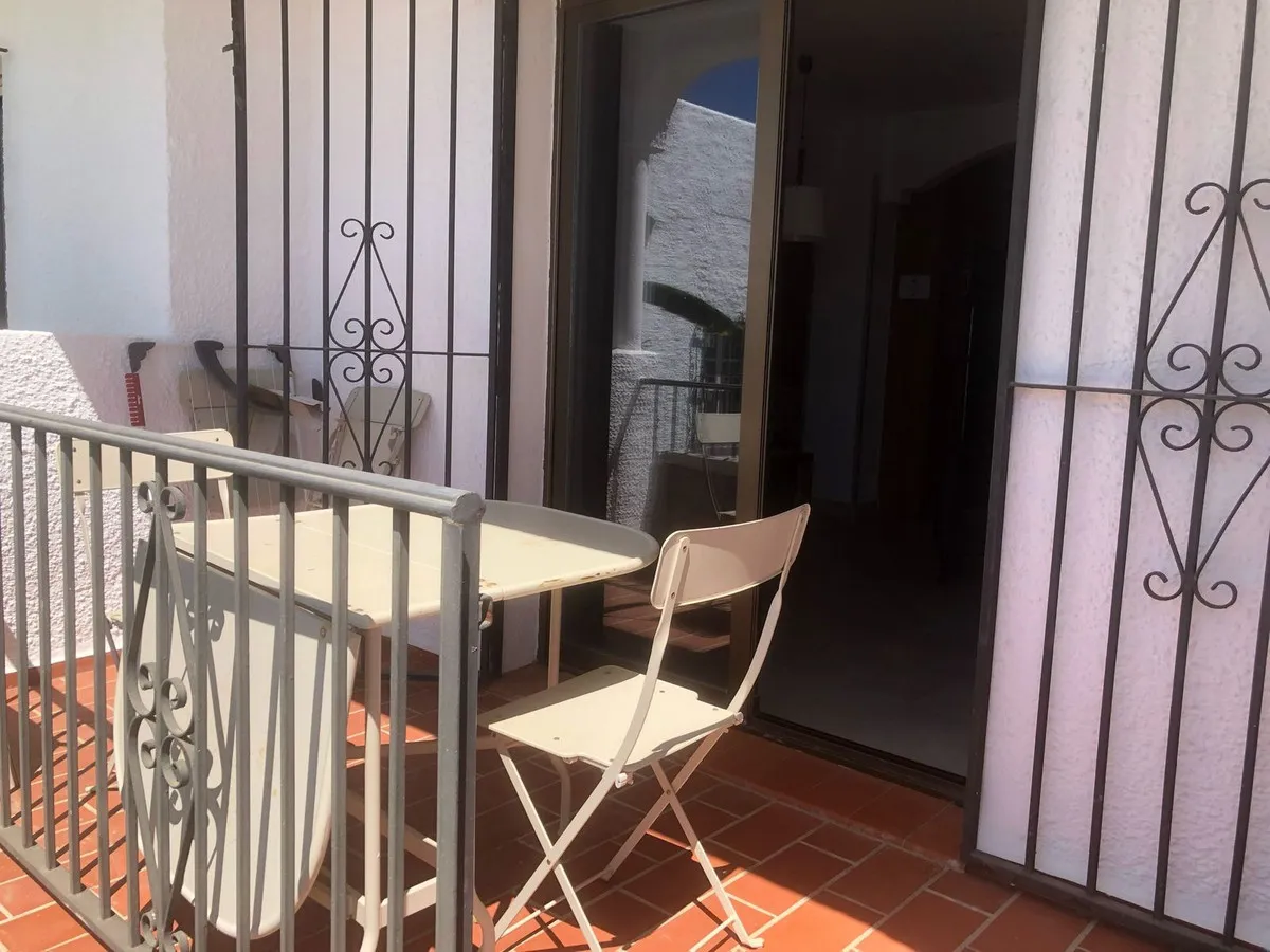 a09fe7d9-4dd6-4859-81cf-b82da914807a