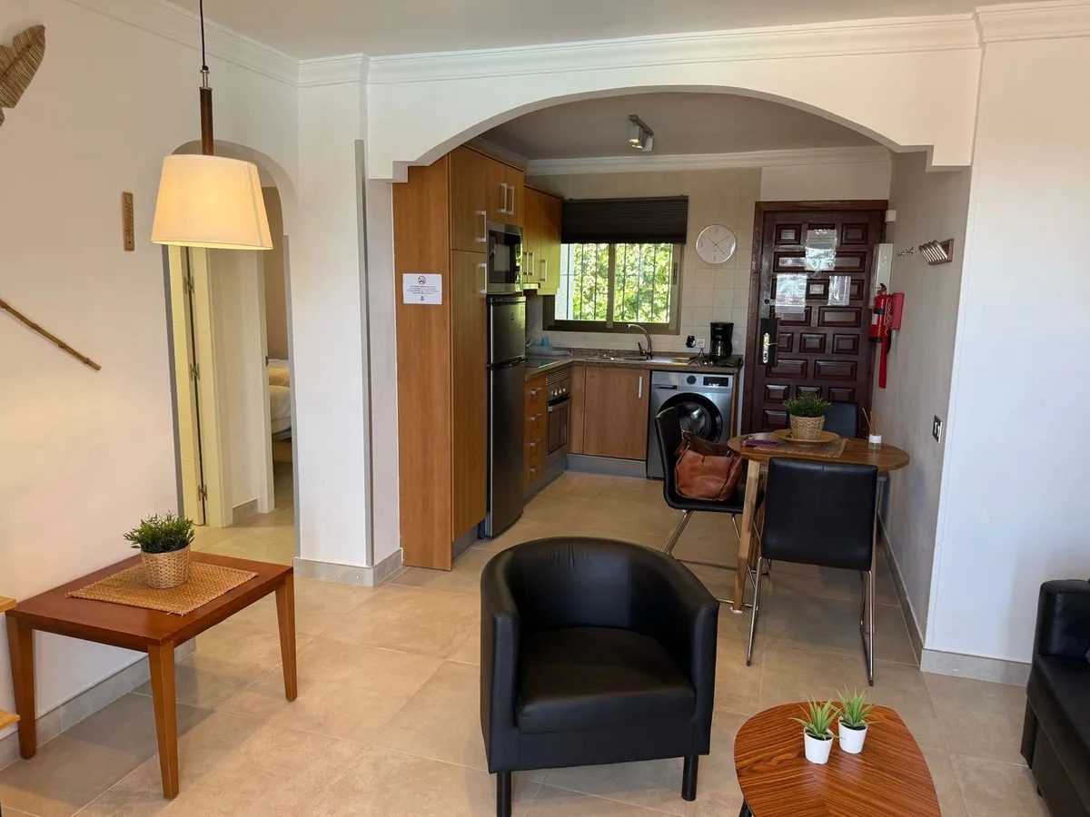 a1cff0e4-def5-4159-aa0c-4e2692aebed3