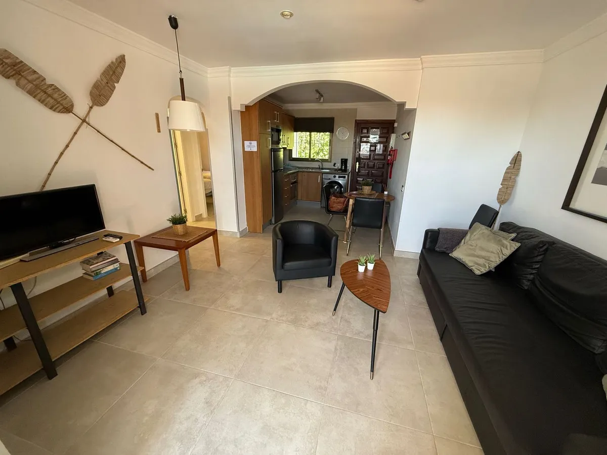 a4e9ef76-7896-49d6-8fd3-1ec3f727a704