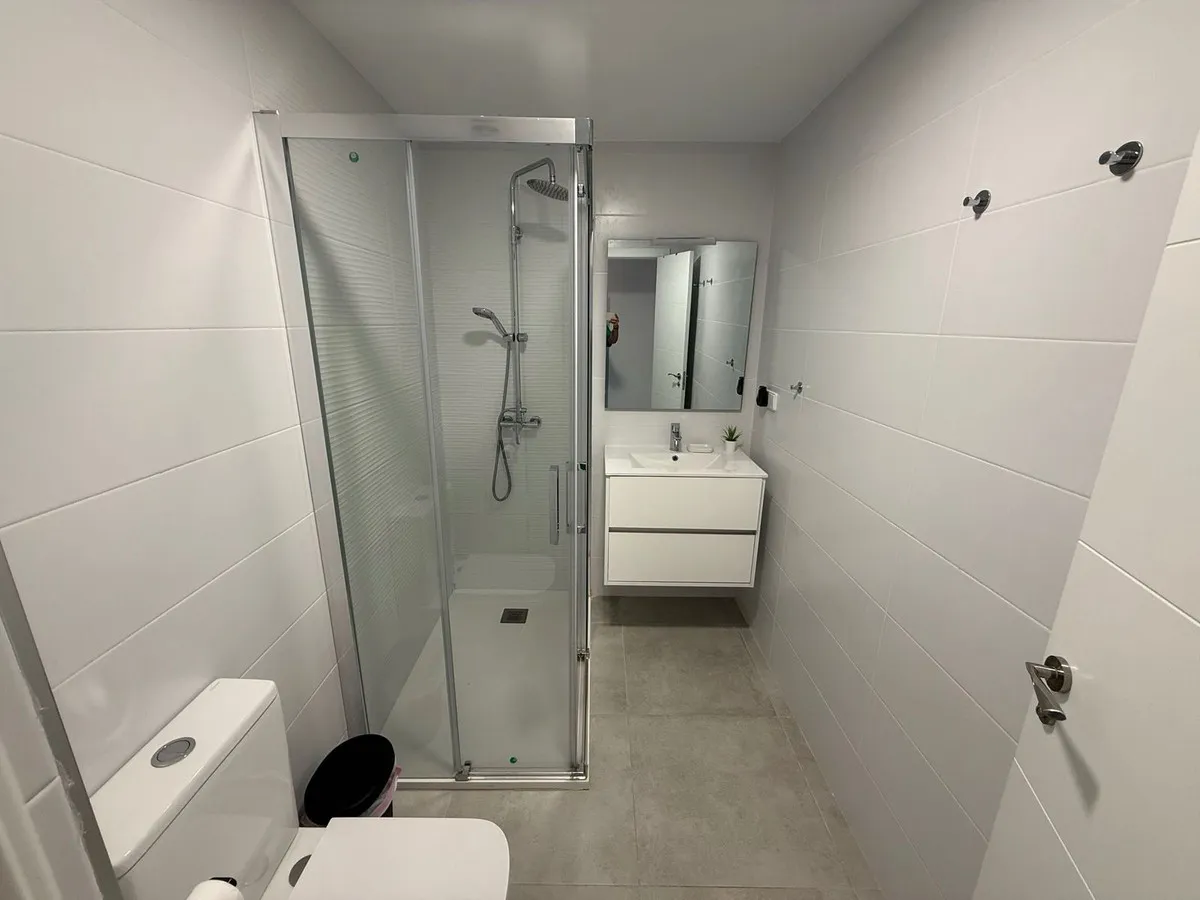 e5ee4de6-cfc4-455b-a69a-6a2f84c9763e