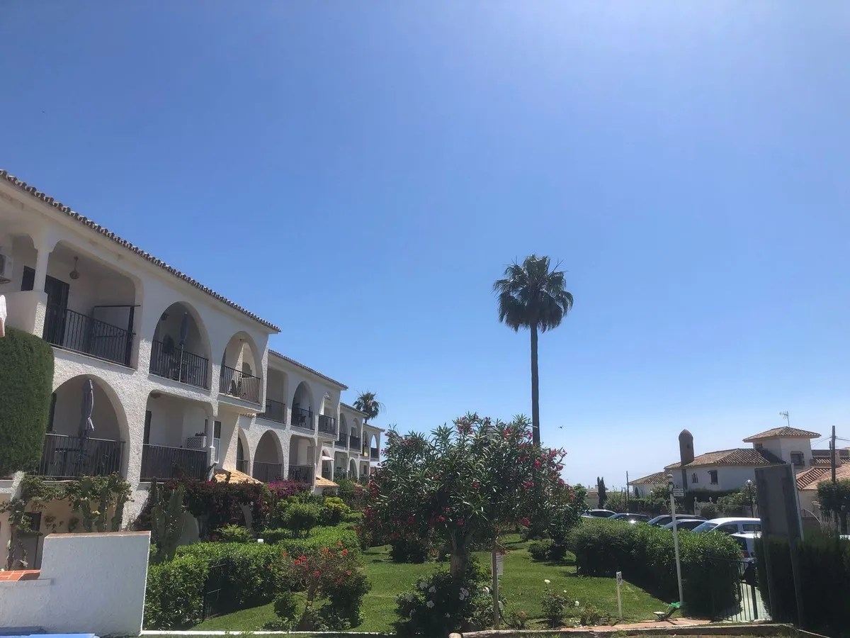 fa9eadb0-18e1-4cf1-aa7c-a1c3a10f9579