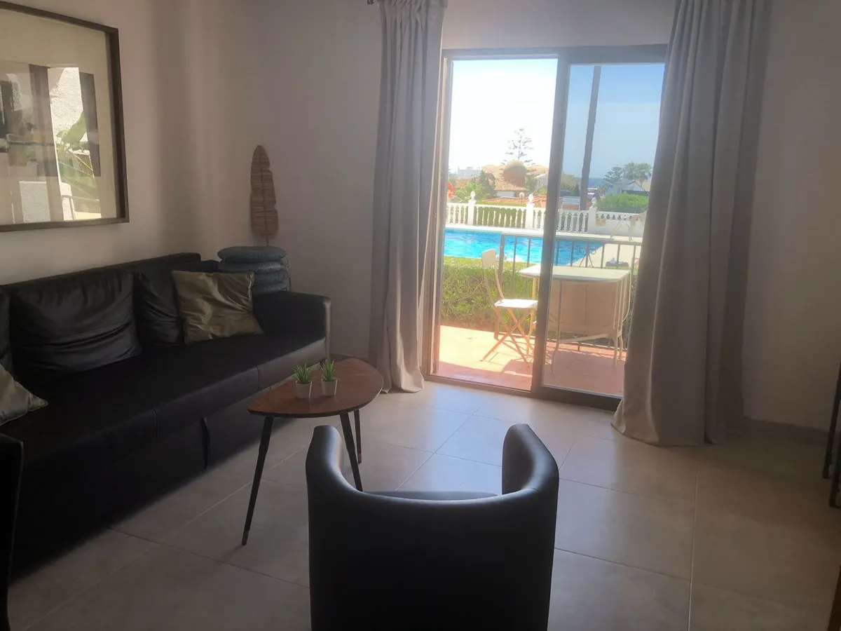 fef88902-4be4-4d2e-b59d-c0381c05aed0