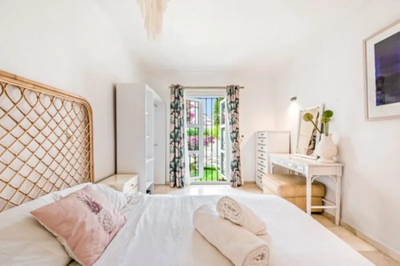 1b15eadd-e3aa-41f7-8e00-5aedfa5ae4fe