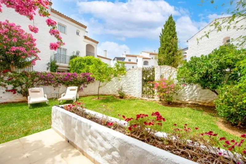 65d8e82e-66c0-4613-9983-1674cbffa58b