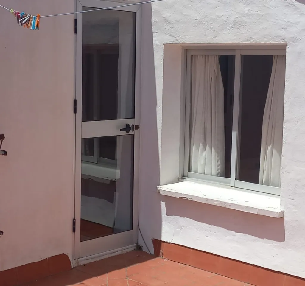 08baa29a-2d40-4a7b-b861-fc2d33100cc9