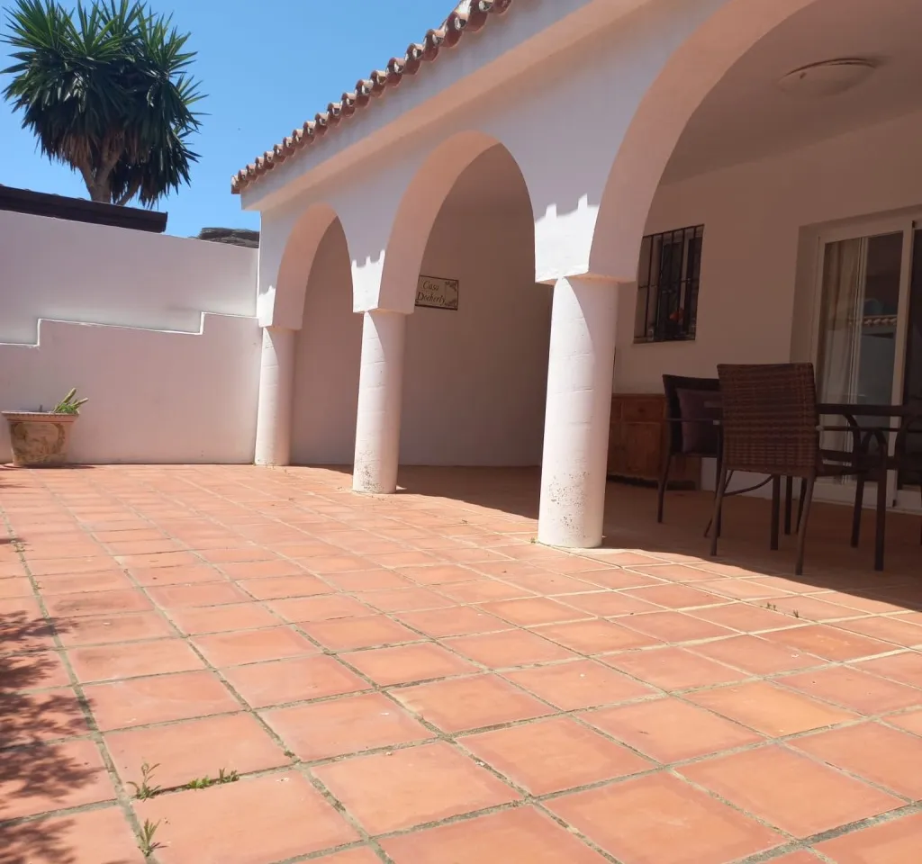 4aa85b66-d968-4094-82c4-e5d6e1a07fcd