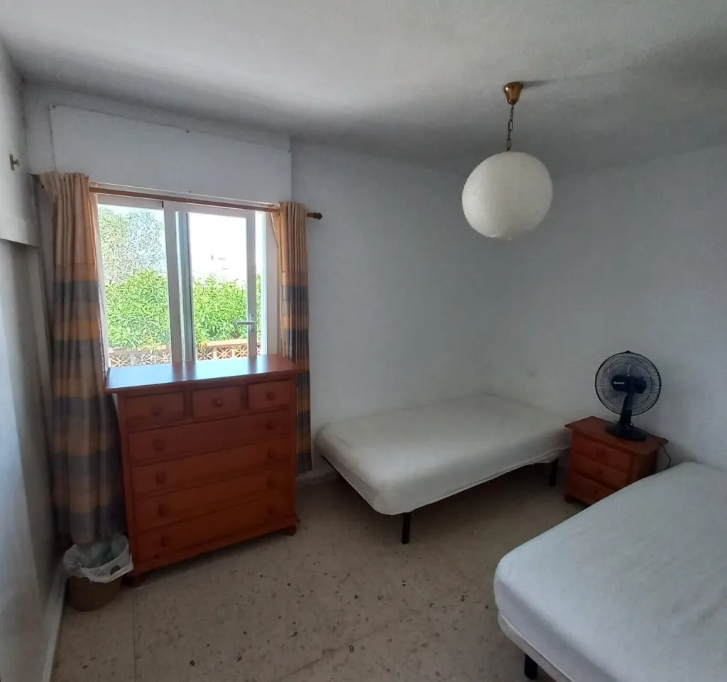 c37441e7-925c-49e0-9939-723c326ee32e