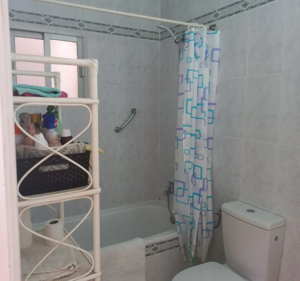 df93e010-d477-496a-b8be-8fd771634038