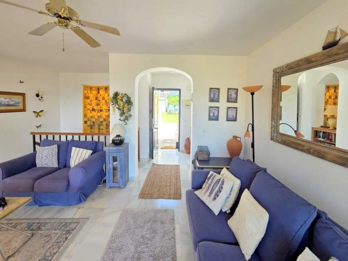 8b08dded-b25a-4bf9-a078-b0d70e594fbb