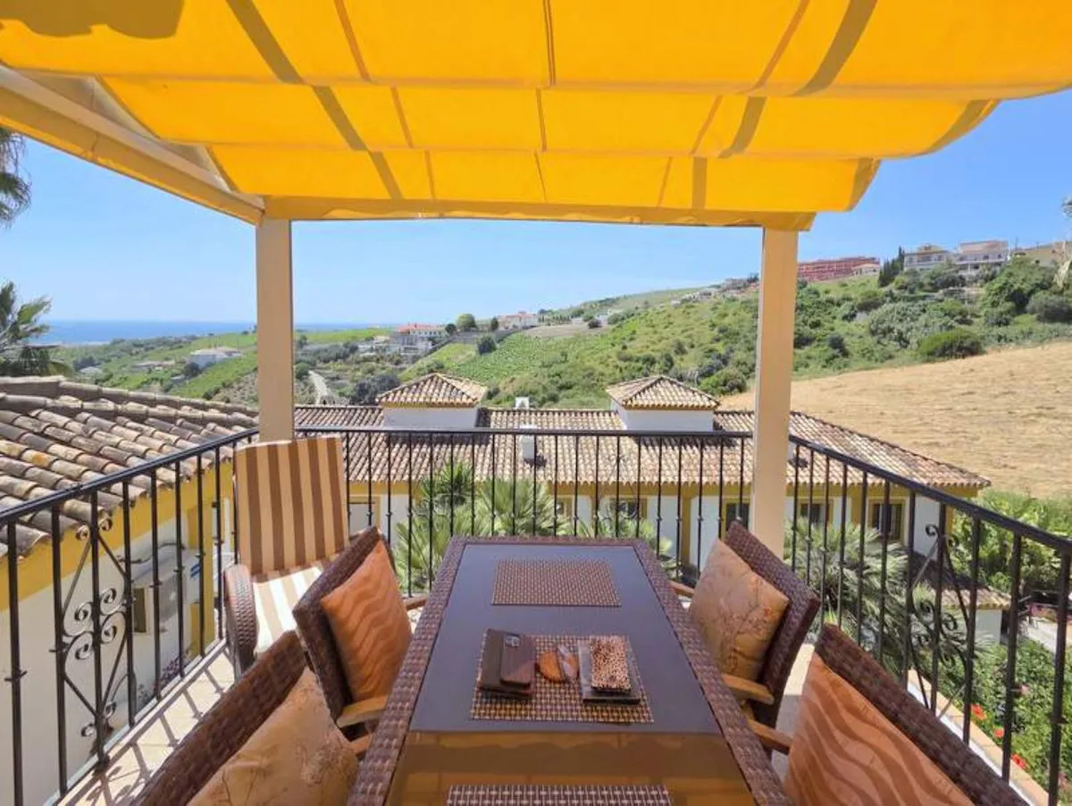 f18a7fee-6127-4d13-b840-59a0c31de435