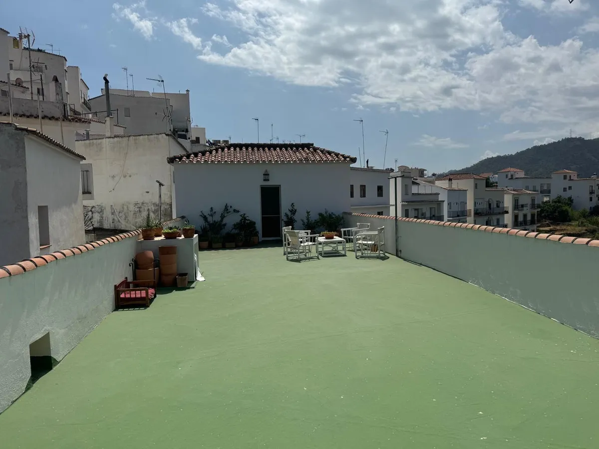 24fc9670-82bb-46ce-80ac-2fc1ec51d464