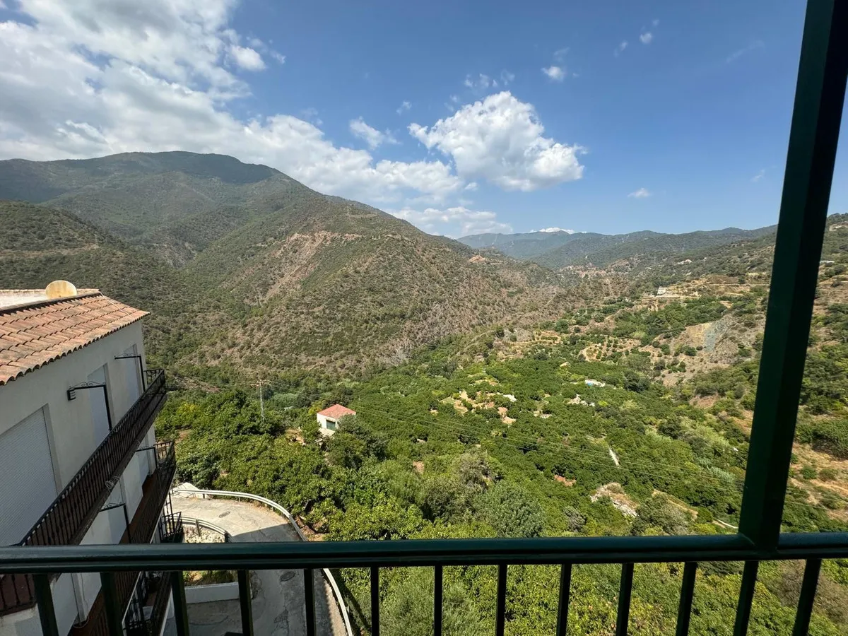 e83cca75-0dfa-4952-a96d-420961e0934b