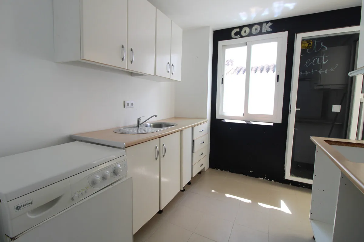 0b01782d-02bf-47d7-93fd-6a69e021e8f2